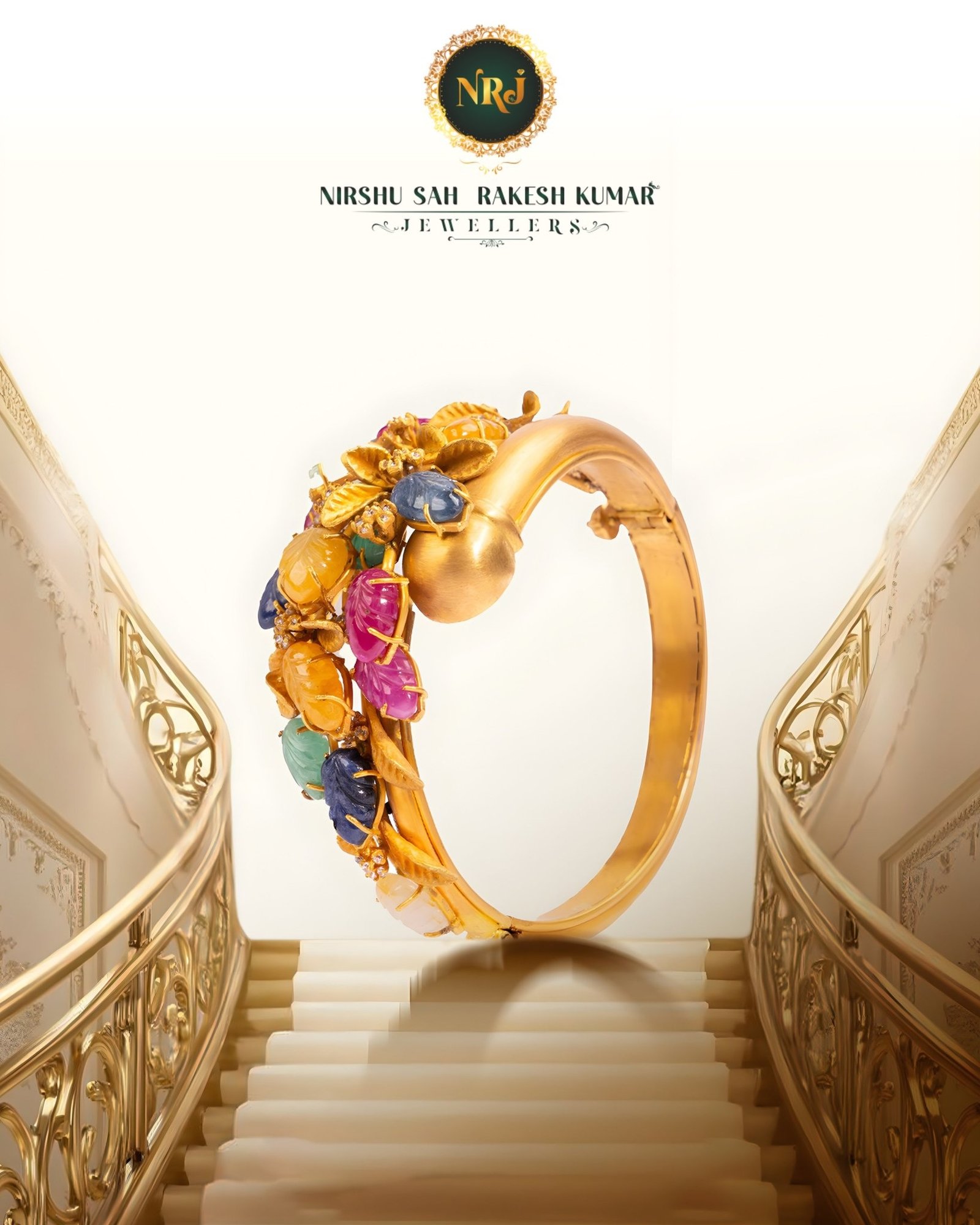 Elegant gold jewellery